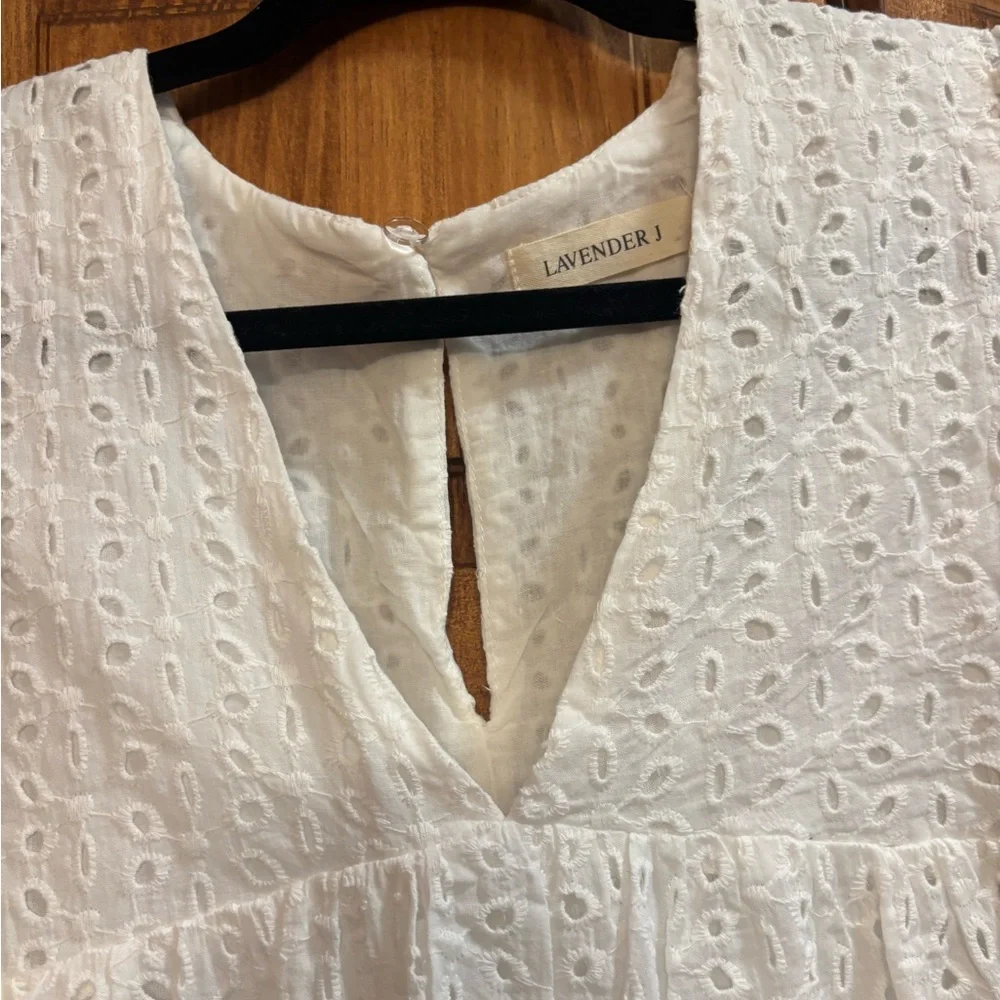 White Eyelet V-Neck Sleeveless Dress - Picture 4 of 12